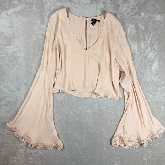 Forever 21 Cream Beige Bell Sleeve Lace Trim Blouse Size L Boho Romantic - Picture 2 of 10